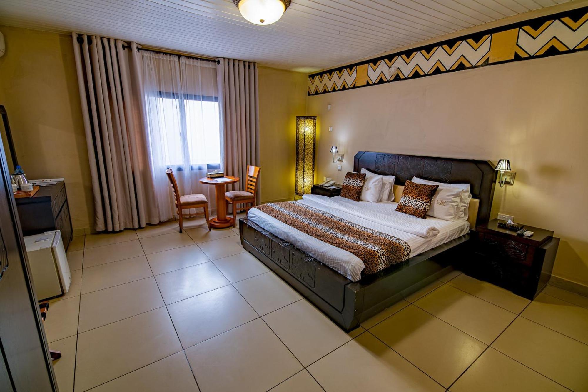 The Country Lodge Hotel Freetown Kültér fotó