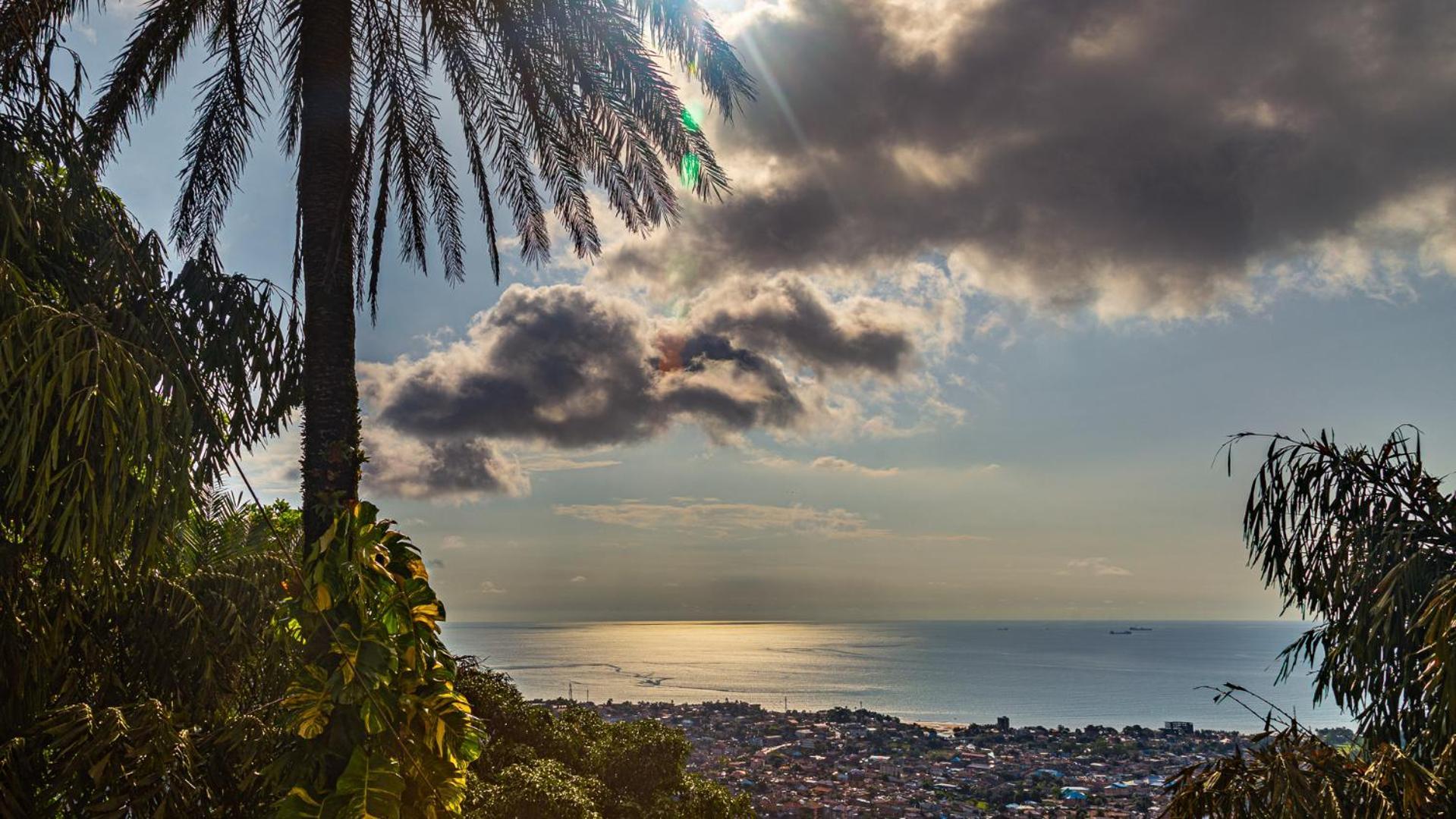 The Country Lodge Hotel Freetown Kültér fotó