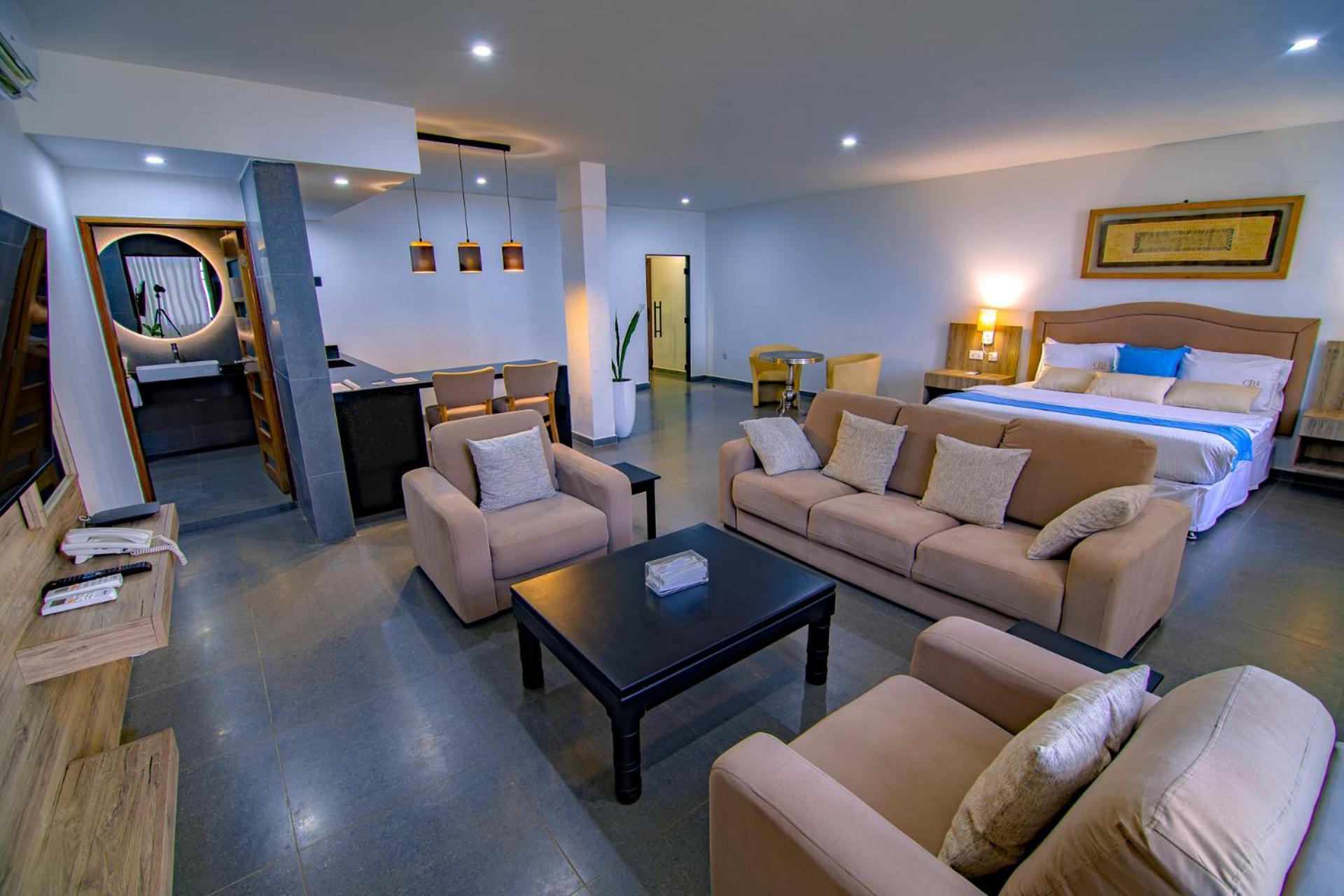 The Country Lodge Hotel Freetown Kültér fotó