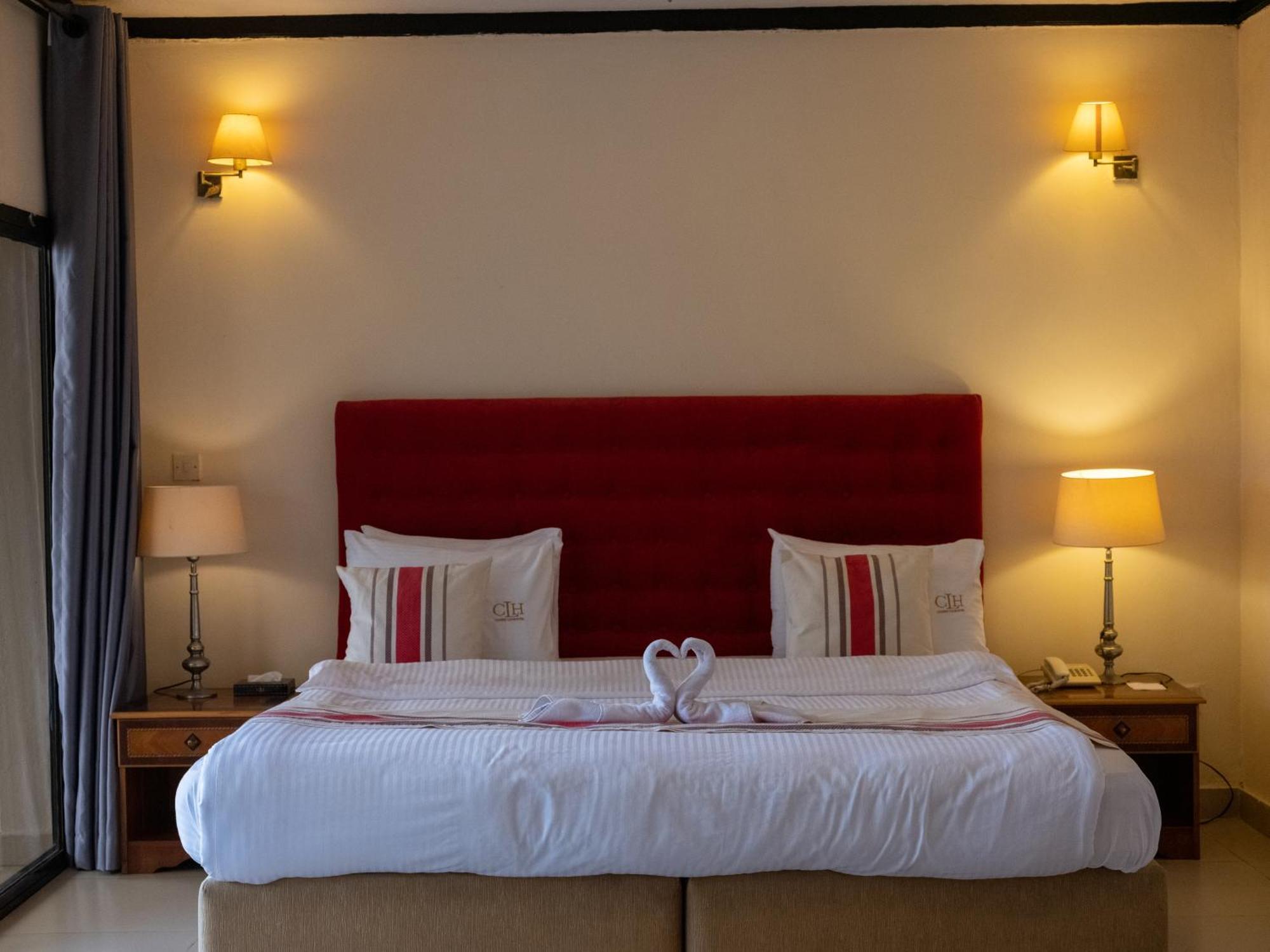The Country Lodge Hotel Freetown Kültér fotó