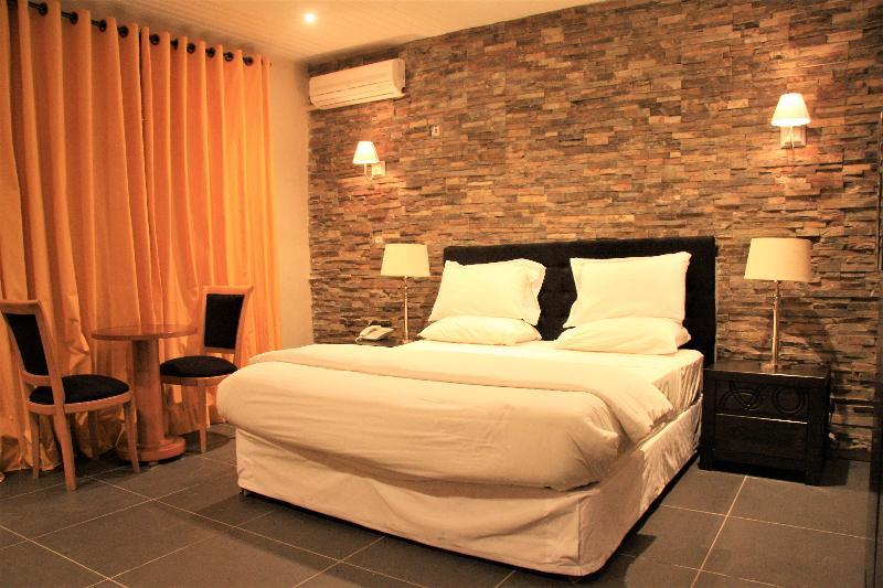 The Country Lodge Hotel Freetown Kültér fotó
